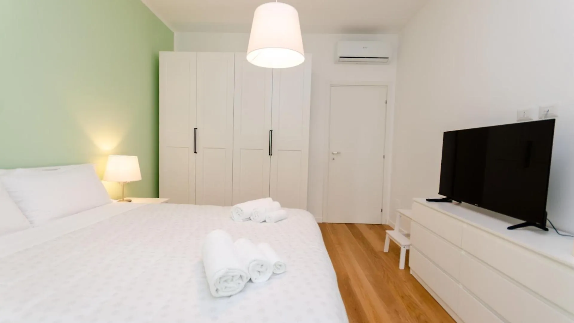 شقة Vivimi Home Fiordalisi Stile & Comfort Vicino Metro ميلان