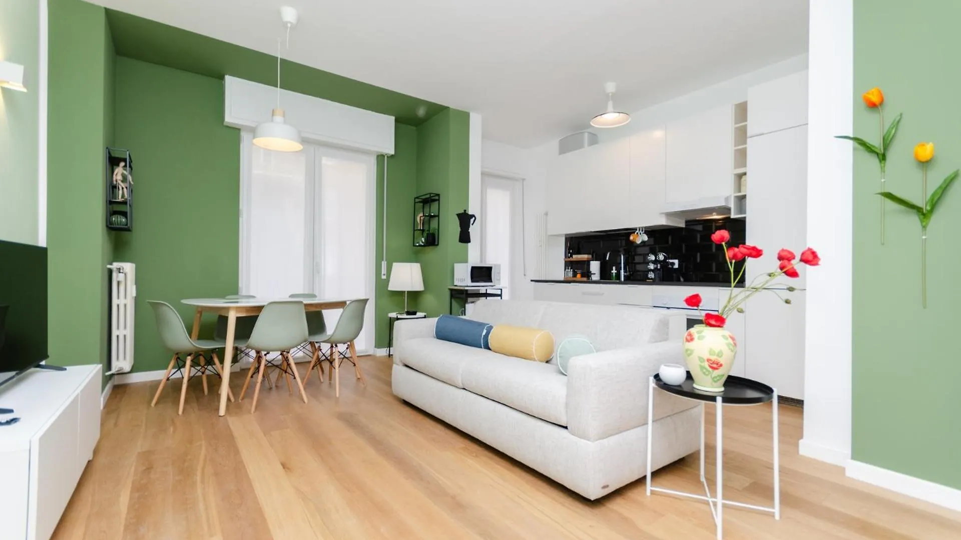 Vivimi Home Fiordalisi Stile & Comfort Vicino Metro Milan 0*,  Italy