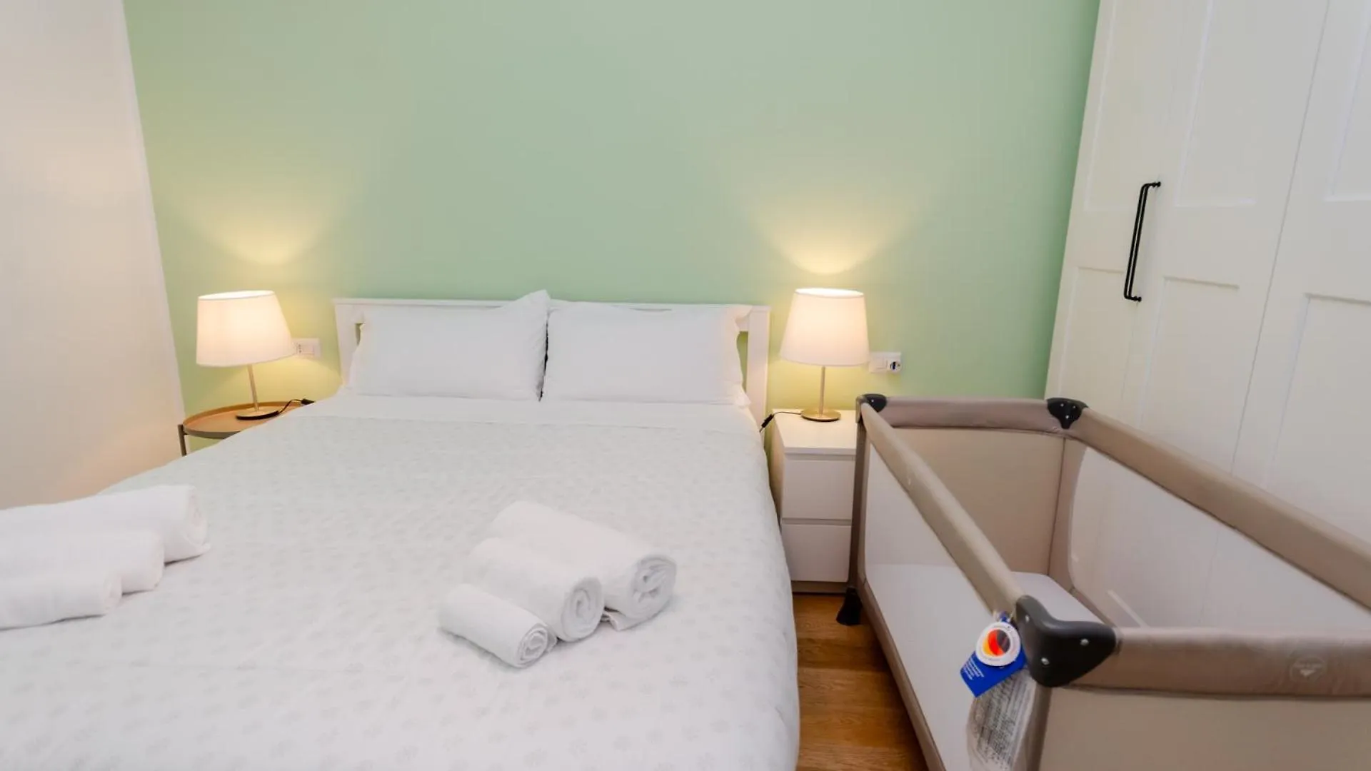 Vivimi Home Fiordalisi Stile & Comfort Vicino Metro Milan Apartment